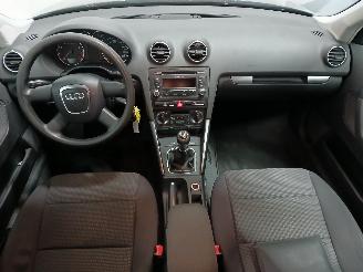 Audi A3 A3 Sportback (8PA) Hatchback 5-drs 1.8 TFSI 16V (BYT) [118kW]  (11-200=
6/03-2013) picture 11