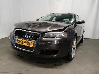 uszkodzony samochody osobowe Audi A3 A3 Sportback (8PA) Hatchback 5-drs 1.8 TFSI 16V (BYT) [118kW]  (11-200=
6/03-2013) 2007/7