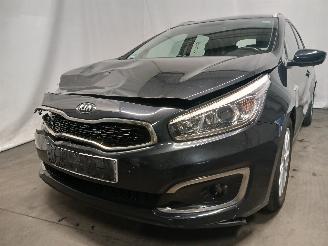 Vaurioauto  passenger cars Kia Cee d Cee'd Sportswagon (JDC5) Combi 1.6 GDI 16V (G4FD) [99kW]  (09-2012/12-=
2018) 2016/11