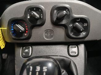 Fiat Panda Panda/Pandina (312) Hatchback 0.9 TwinAir 60 (312.A.6000) [44kW]  (12-=
2013/...) picture 18