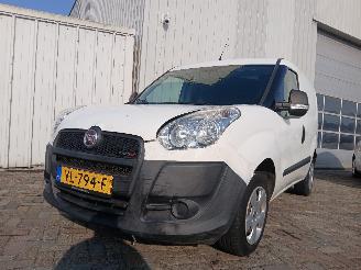krockskadad bil auto Fiat Doblo Doblo Cargo (263) Van 1.3 D Multijet (263.A.6000) [55kW]  (11-2013/12-=
2023) 2014/12