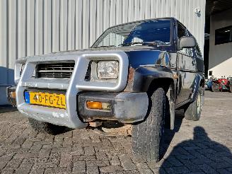 krockskadad bil auto Daihatsu Feroza Feroza Soft Top (F300) Terreinwagen 1.6 DX,EL,SE 16V (HD-E) [70kW]  (1=
0-1988/12-1997) 1993/7