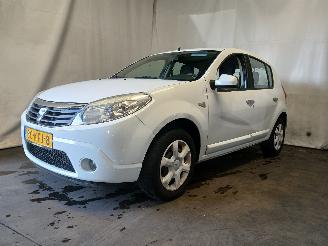 Dacia Sandero Sandero I (BS) Hatchback 1.2 16V (D4F-732(D4F-F7)) [55kW]  (11-2008/12=
-2012) picture 3