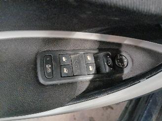 Citroën C5 C5 III Tourer (RW) Combi 1.6 HDiF 16V 110 (DV6C(9HR)) [82kW]  (02-2010=
/05-2012) picture 12