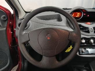 Renault Twingo Twingo II (CN) Hatchback 3-drs 1.2 16V (D4F-772(D4F-J7)) [56kW]  (03-2=
007/09-2014) picture 19