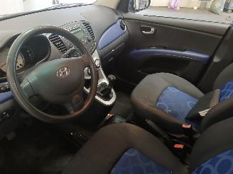 Hyundai I-10 i10 (F5) Hatchback 1.1i 12V (G4HG) [49kW]  (01-2008/12-2013) picture 11