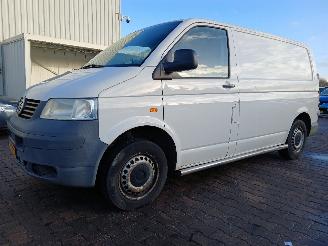 Volkswagen Transporter Transporter T5 Van 2.5 TDi (BNZ) [96kW]  (04-2003/11-2009) picture 3