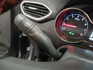 Opel Crossland Crossland (X) SUV 1.2 Turbo 12V (F12XHT(EB2ADTS)) [96kW]  (03-2017/...=
) picture 14