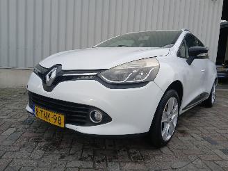 skadebil auto Renault Clio Clio IV Estate/Grandtour (7R) Combi 5-drs 0.9 Energy TCE 90 12V (H4B-4=
00(H4B-A4)) [66kW]  (01-2013/08-2021) 2014/4