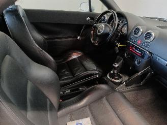 Audi TT TT Roadster (8N9) Cabrio 1.8 20V Turbo (AWP) [132kW]  (10-1999/02-2007=
) picture 9