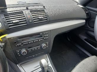 BMW 1-serie 1 serie (E88) Cabrio 118i 16V (N43-B20A) [105kW]  (03-2008/12-2013) picture 17