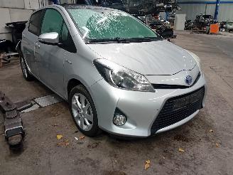 Toyota Yaris Yaris III (P13) Hatchback 1.5 16V Hybrid (1NZ-FXE) [74kW]  (03-2012/09=
-2020) picture 2