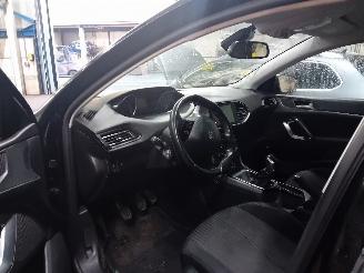 Peugeot 308 308 (L3/L8/LB/LH/LP) Hatchback 5-drs 1.6 HDi (DV6DTED(9HP)) [68kW]  (0=
9-2013/06-2021) picture 5