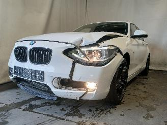 Schadeauto BMW 1-serie 1 serie (F20) Hatchback 5-drs 116i 1.6 16V (N13-B16A) [100kW]  (07-201=
1/02-2015) 2012/4