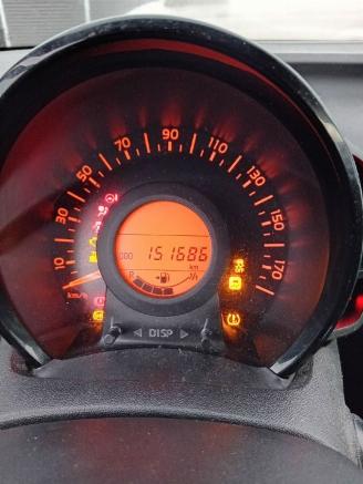 Coche accidentado Citroën C1 C1 Hatchback 1.2 PureTech 82 12V (EB2D(HMT)) [60kW]  (04-2014/04-2018)= 2016/4