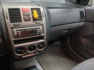 Hyundai Getz Getz Hatchback 1.3i 12V (G4EA) [60kW]  (09-2002/03-2004) picture 16