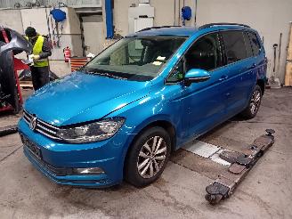 Vrakbiler auto Volkswagen Touran Touran (5T1) MPV 1.6 TDI SCR BlueMotion Technology (DGDA) [85kW]  (05-=
2016/12-2021) 2017/3