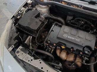 Opel Astra Astra J (PC6/PD6/PE6/PF6) Hatchback 5-drs 1.4 16V ecoFLEX (A14XER(Euro=
 5)) [74kW]  (12-2009/10-2015) picture 25