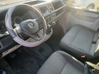 Volkswagen Transporter Transporter/Caravelle T6 Bus 2.0 TDI DRF (CXGB) [75kW]  (04-2015/12-20=
19) picture 12