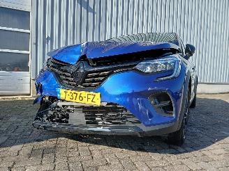 Voiture accidenté Renault Captur Captur II (RJB) SUV 1.6 E-Tech 145 (H4M-632(H4M-C6)) [105kW]  (01-2022=
/...) 2023/6