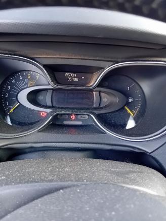 Renault Captur Captur (2R) SUV 0.9 Energy TCE 12V (H4B-400(H4B-A4)) [66kW]  (06-2013/=
=2E..) picture 2