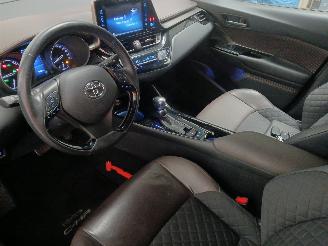 Toyota C-HR C-HR (X1,X5) SUV 1.8 16V Hybrid (2ZRFXE) [90kW]  (10-2016/...) picture 12