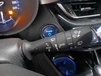 Toyota C-HR C-HR (X1,X5) SUV 1.8 16V Hybrid (2ZRFXE) [90kW]  (10-2016/...) picture 15