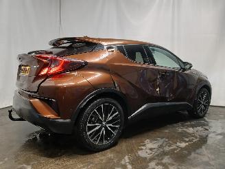 Toyota C-HR C-HR (X1,X5) SUV 1.8 16V Hybrid (2ZRFXE) [90kW]  (10-2016/...) picture 6