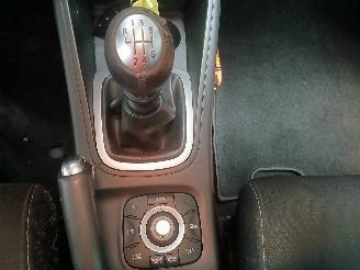 Renault Mégane Megane III Grandtour (KZ) Combi 5-drs 1.4 16V TCe 130 (H4J-700(H4J-A7)=
) [96kW]  (05-2009/02-2016) picture 18