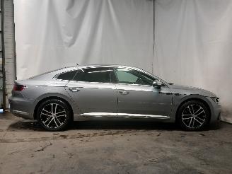 Volkswagen Arteon Arteon (3HAB) Hatchback 5-drs 2.0 TSI 16V 4Motion (DJHC) [206kW]  (04-=
2017/...) picture 7