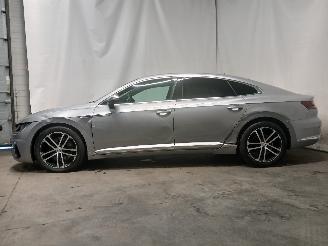 Volkswagen Arteon Arteon (3HAB) Hatchback 5-drs 2.0 TSI 16V 4Motion (DJHC) [206kW]  (04-=
2017/...) picture 4