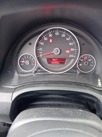 Volkswagen Up! Up! (121) Hatchback 1.0 12V 60 (CHYA) [44kW]  (08-2011/08-2020) picture 2