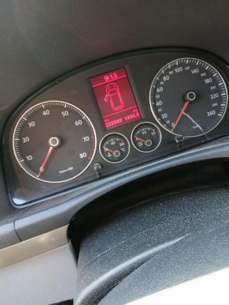 Volkswagen Touran Touran (1T1/T2) MPV 1.4 16V TSI 140 (BMY) [103kW]  (02-2006/05-2010) picture 3