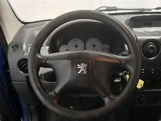 Peugeot Partner Partner Combispace MPV 1.6 16V (TU5JP4(NFU)) [80kW]  (07-2001/03-2008)= picture 18