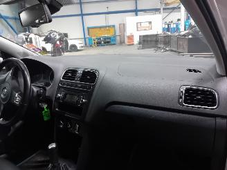 Volkswagen Polo Polo V (6R) Hatchback 1.2 12V (CGPB(Euro 5)) [44kW]  (06-2009/05-2014)= picture 5