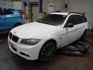 Salvage car BMW 3-serie 3 serie Touring (E91) Combi 320i 16V (N43-B20A) [125kW]  (02-2007/12-2=
012) 2010/5