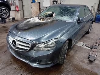 Salvage car Mercedes E-klasse E (W212) Sedan E-200 2.0 Turbo 16V (M274.920) [135kW]  (01-2013/12-201=
6) 2013/5