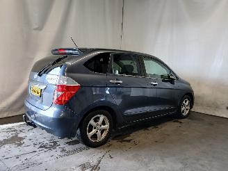 Honda Fr-v FR-V (BE) MPV 1.7 16V (D17A2) [92kW]  (02-2005/12-2006) picture 6