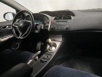 Honda Civic Civic (FK/FN) Hatchback 2.2 i-CTDi 16V (N22A2) [103kW]  (09-2005/01-20=
12) picture 10