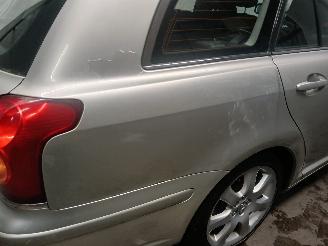 Toyota Avensis Avensis Wagon (T25/B1E) Combi 2.0 16V VVT-i D4 (1AZFSE) [108kW]  (04-2=
003/11-2008) picture 23