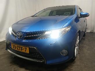 uszkodzony samochody osobowe Toyota Auris Auris (E18) Hatchback 5-drs 1.8 16V Hybrid (2ZRFXE) [100kW]  (10-2012/=
03-2019) 2013/2
