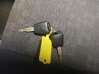 Kia Rio Rio II (DE) Hatchback 1.4 16V (G4EE) [71kW]  (03-2005/12-2011) picture 18