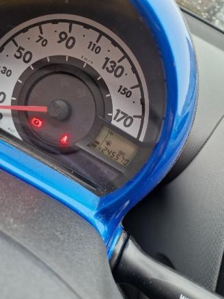 Toyota Aygo Aygo (B10) Hatchback 1.0 12V VVT-i (1KR-FE) [50kW]  (07-2005/05-2014) picture 2