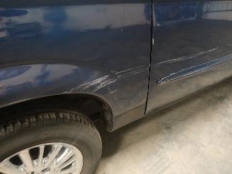 Chrysler Voyager Voyager/Grand Voyager (RG/RS) MPV 3.3 V6 (EGA) [128kW]  (02-2000/12-20=
08) picture 23