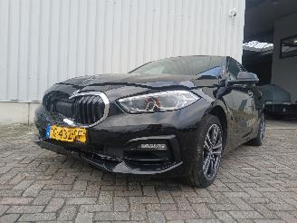 skadebil auto BMW 1-serie 1 serie (F40) Hatchback 118i 1.5 TwinPower 12V (B38-A15A) [103kW]  (07=
-2019/...) 2019/11