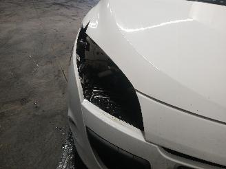 Renault Mégane Megane III Grandtour (KZ) Combi 5-drs 1.5 dCi 90 (K9K-834(K9K-H8)) [66=
kW]  (05-2009/04-2016) picture 18