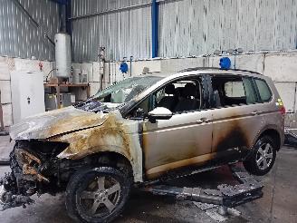 Vrakbiler auto Volkswagen Touran Touran (5T1) MPV 1.6 TDI SCR BlueMotion Technology (DGDA) [85kW]  (05-=
2016/12-2021) 2016/9