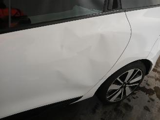 Renault Clio Clio IV Estate/Grandtour (7R) Combi 5-drs 1.5 Energy dCi 90 FAP (K9K-6=
08(K9K-B6)) [66kW]  (11-2012/08-2021) picture 22