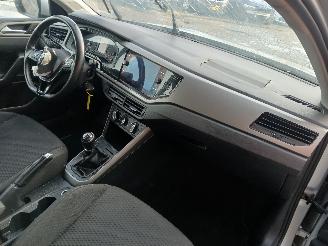 Volkswagen Polo Polo VI (AW1) Hatchback 5-drs 1.0 TSI 12V (CHZL) [70kW]  (06-2017/...)= picture 6