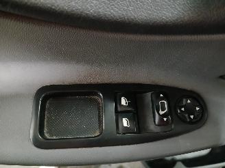 Peugeot Expert Expert (G9) Van 2.0 HDi 120 (DW10UTED4(RHG)) [88kW]  (10-2008/12-2011)= picture 14